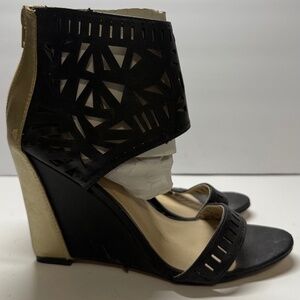 Black 4 in wedge heels